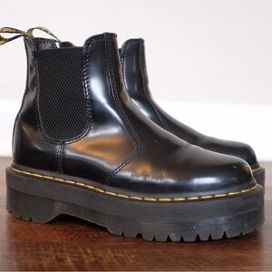 Dr. Martens 2976 Smooth Leather Platform Chelsea Boots